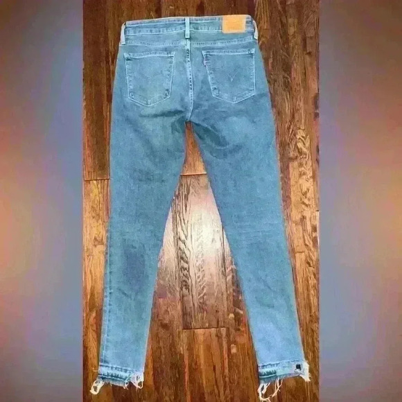 LEVIS Premium 711 Mid Rise Skinny Jean with Raw Hem in Light Wash - Picture 7 of 13